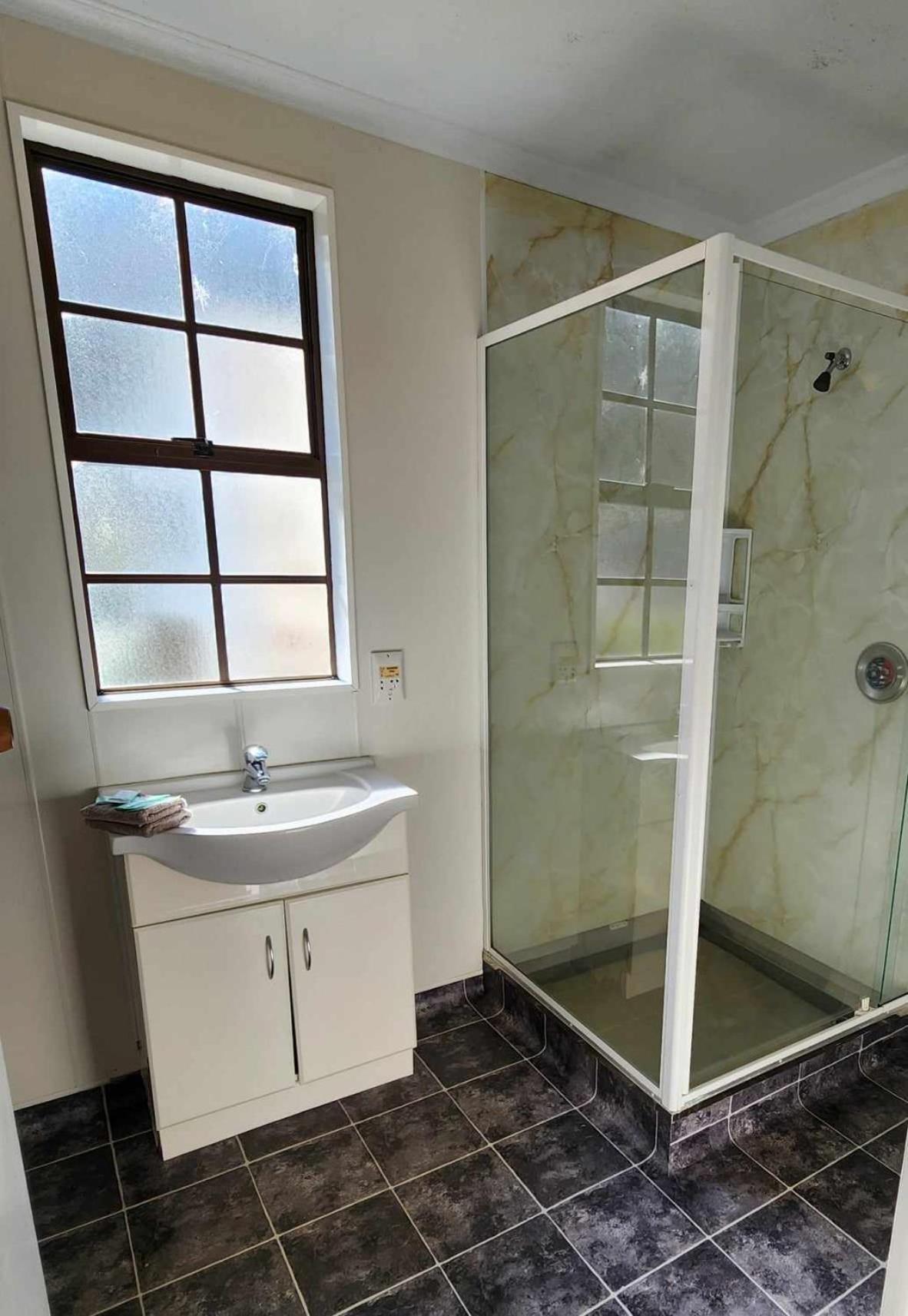 Bulls Motel & Holiday Park Halcombe Room photo